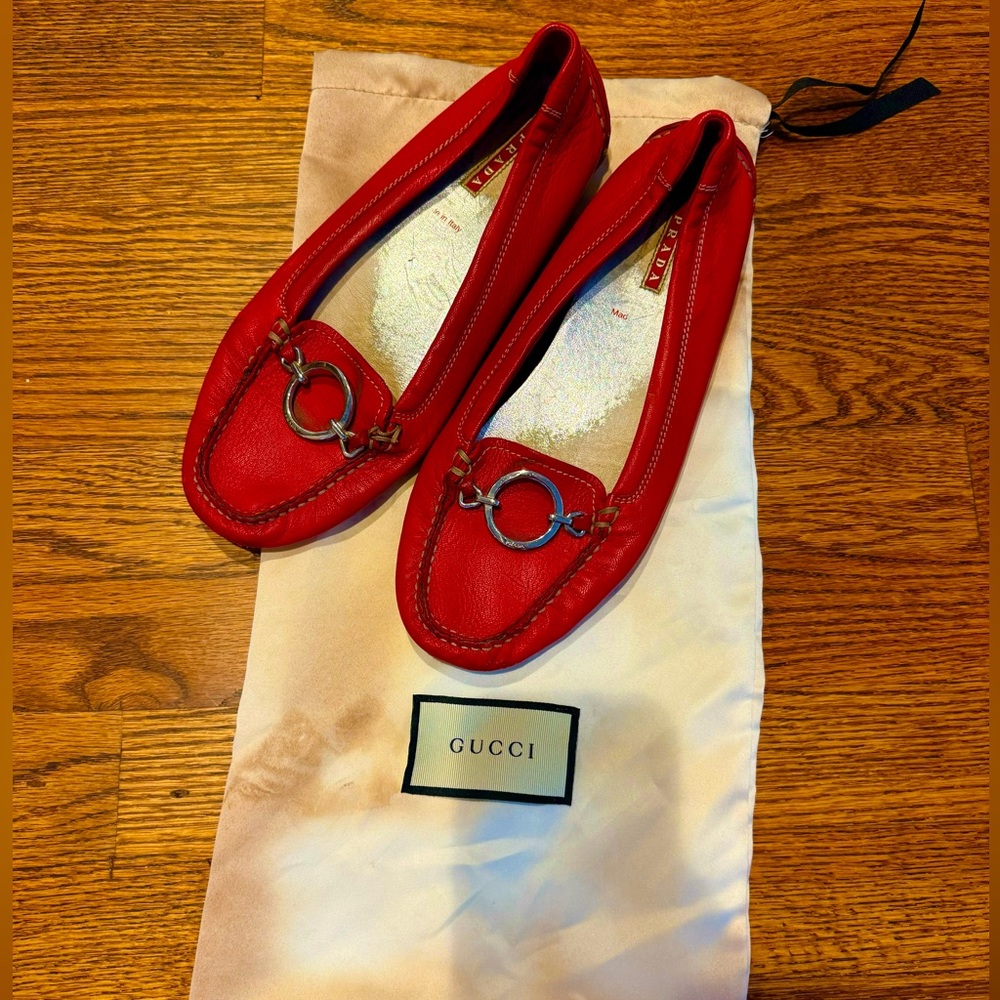 Prada Flats & Gucci shoe bag